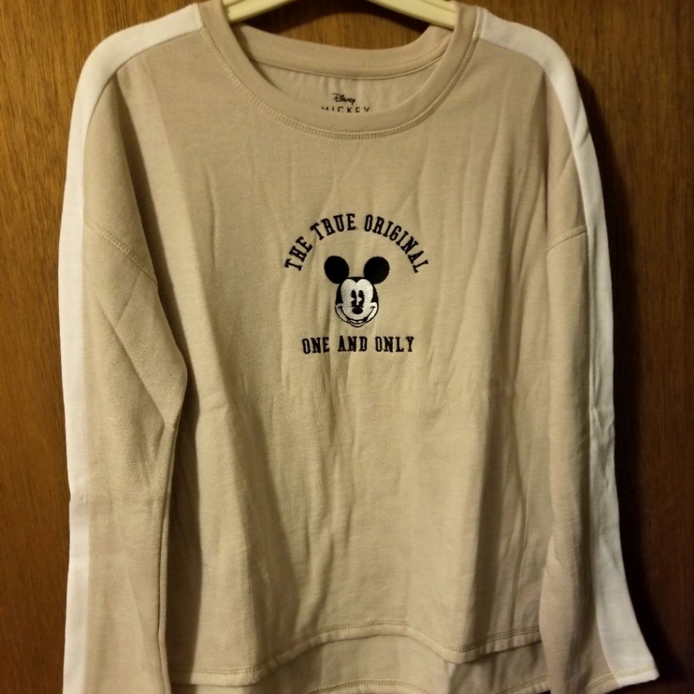 NWT Ladies Disney Mickey Mouse Sweatshirt Size Small